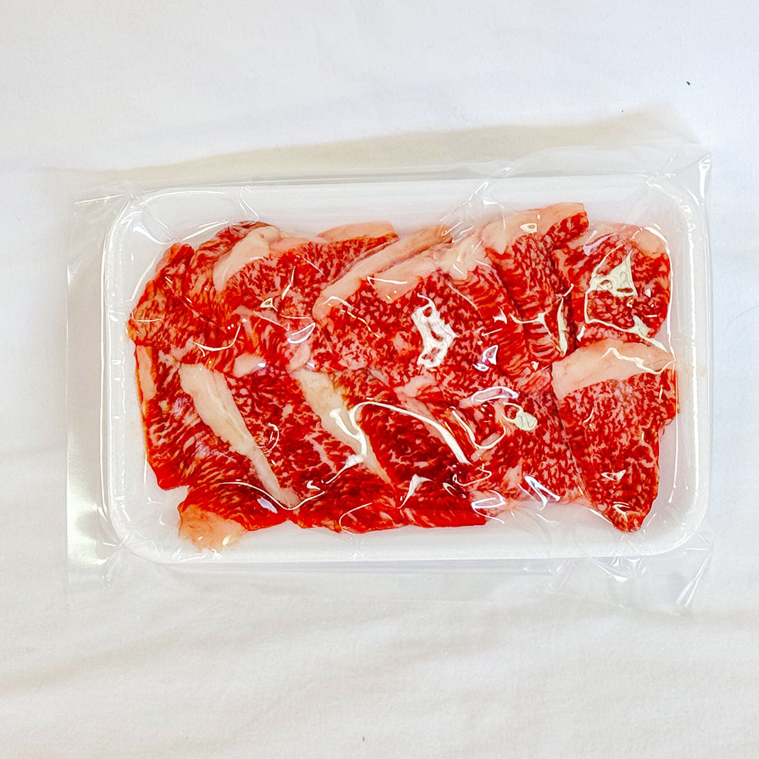 黒毛和牛A5カルビ焼肉カット(200g) パックイメージ