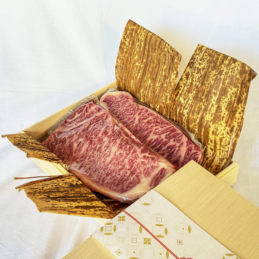 黒毛和牛A5サーロインステーキ贈答用セット(約450g~500g)
